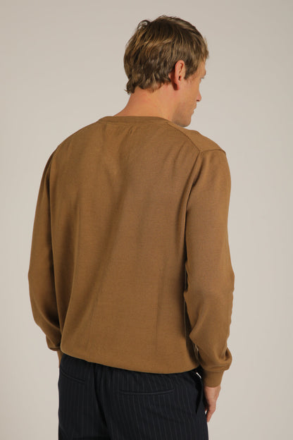 חולצת סריג עם צווארון וי | קנת קול