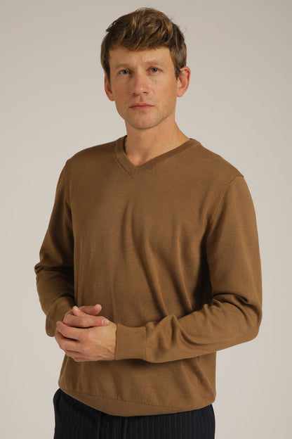 חולצת סריג עם צווארון וי | קנת קול