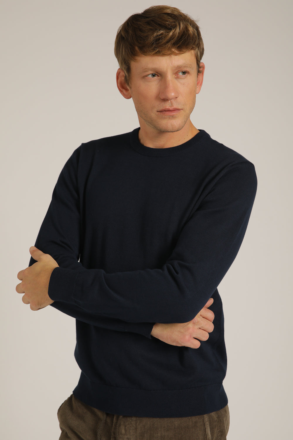 חולצת סריג עם צווארון עגול | קנת קול