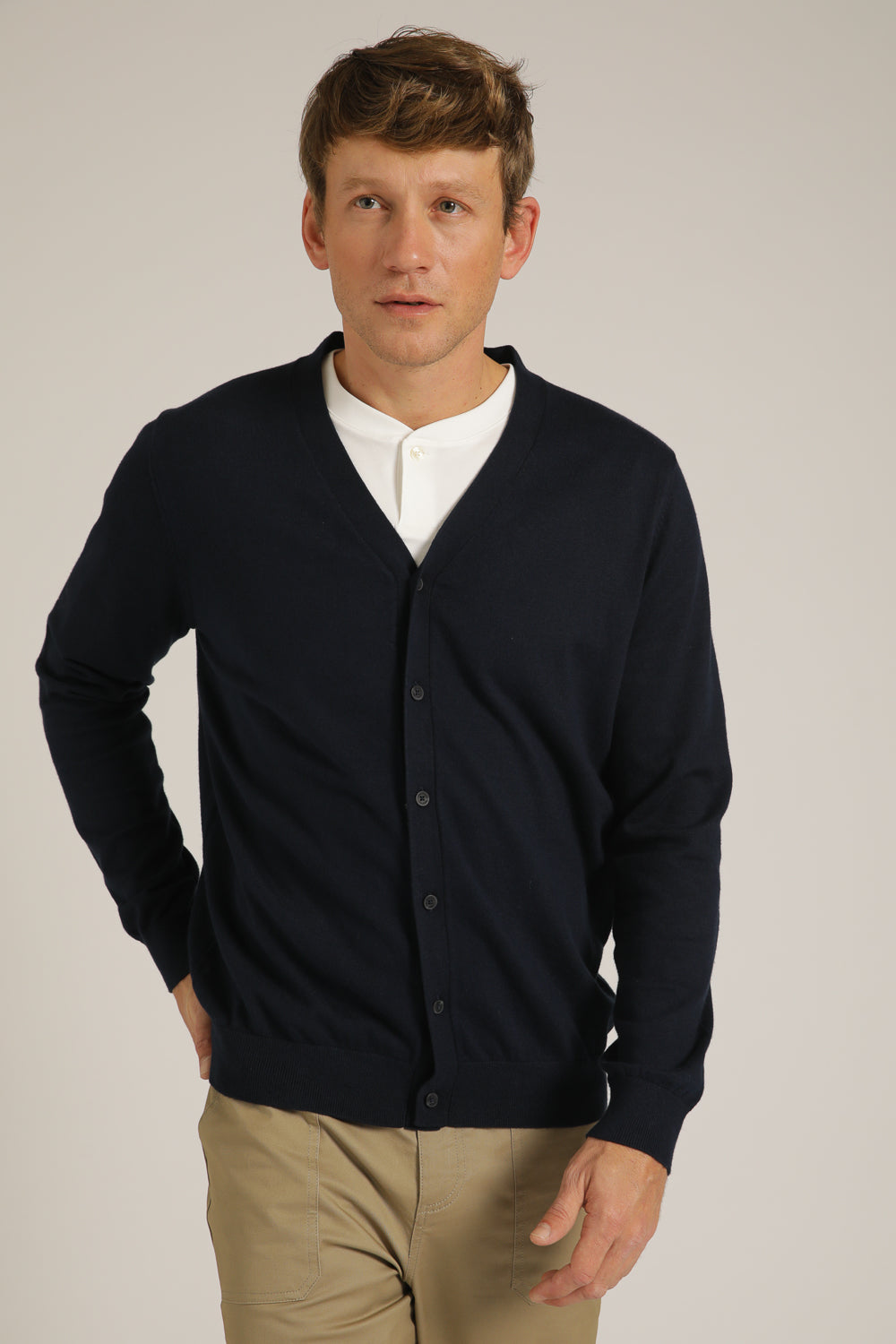 קרדיגן סריג עם כפתורים | קנת קול