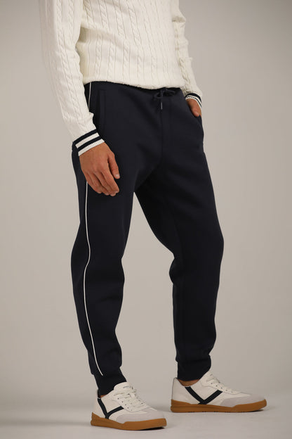 מכנסי ג'וגר בגזרת טייפר עם פס בצד | קנת קול