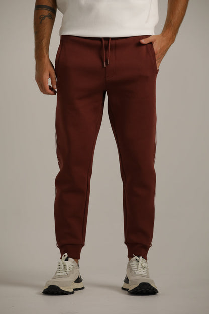 מכנסי ג'וגר בגזרת טייפר עם פס צד | קנת קול