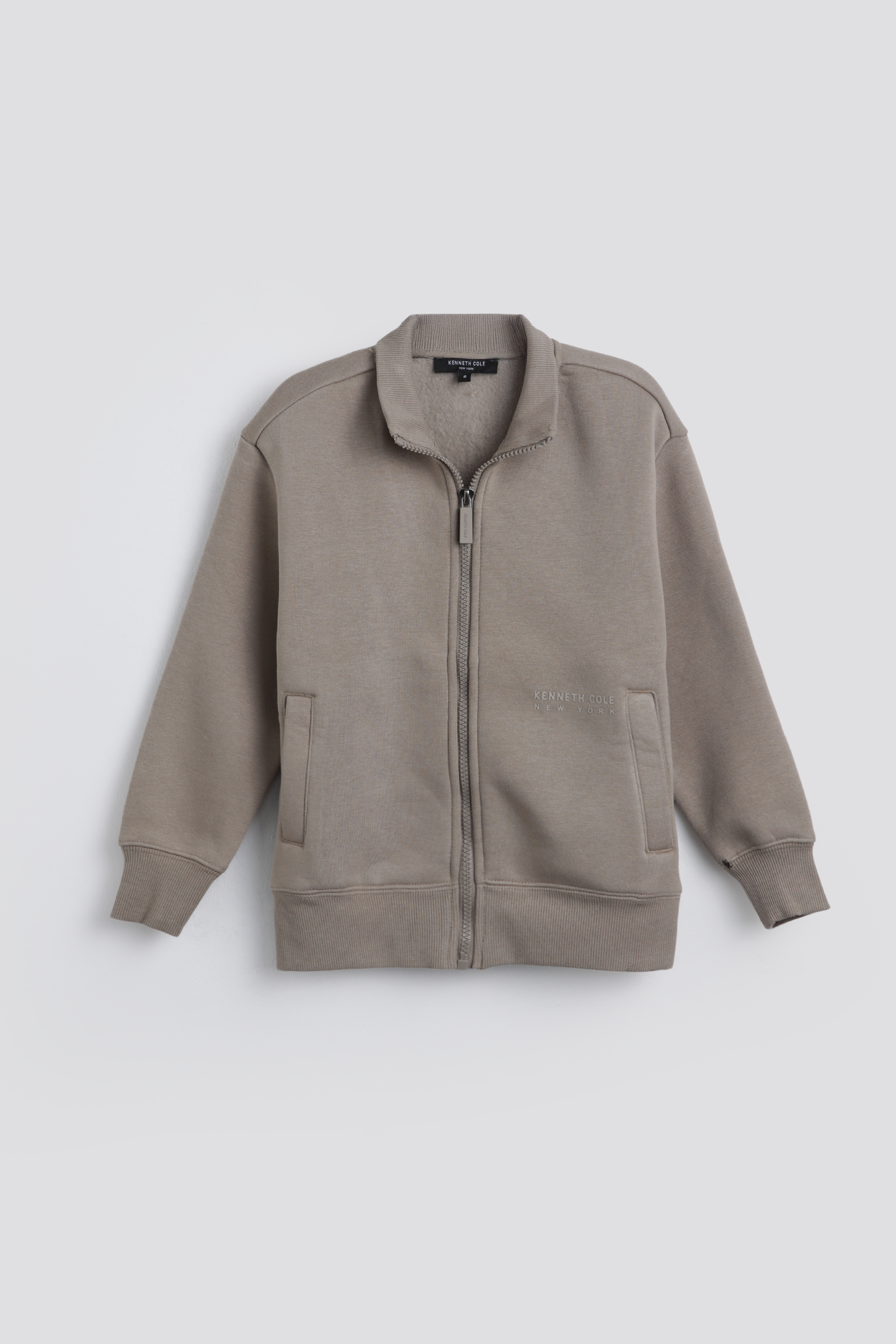 סווטשירט ממותג עם צווארון | קנת קול