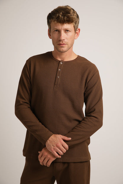 טישירט ארוכה דקה בטקסטורת וואפל | קנת קול