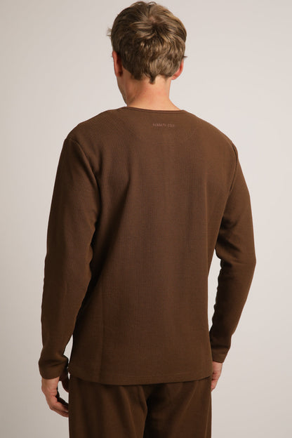 טישירט ארוכה דקה בטקסטורת וואפל | קנת קול