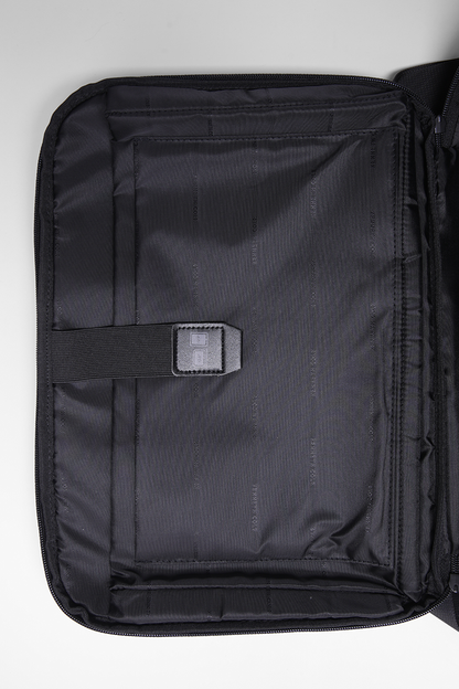 תיק מחשב ממותג בצבע שחור | קנת קול