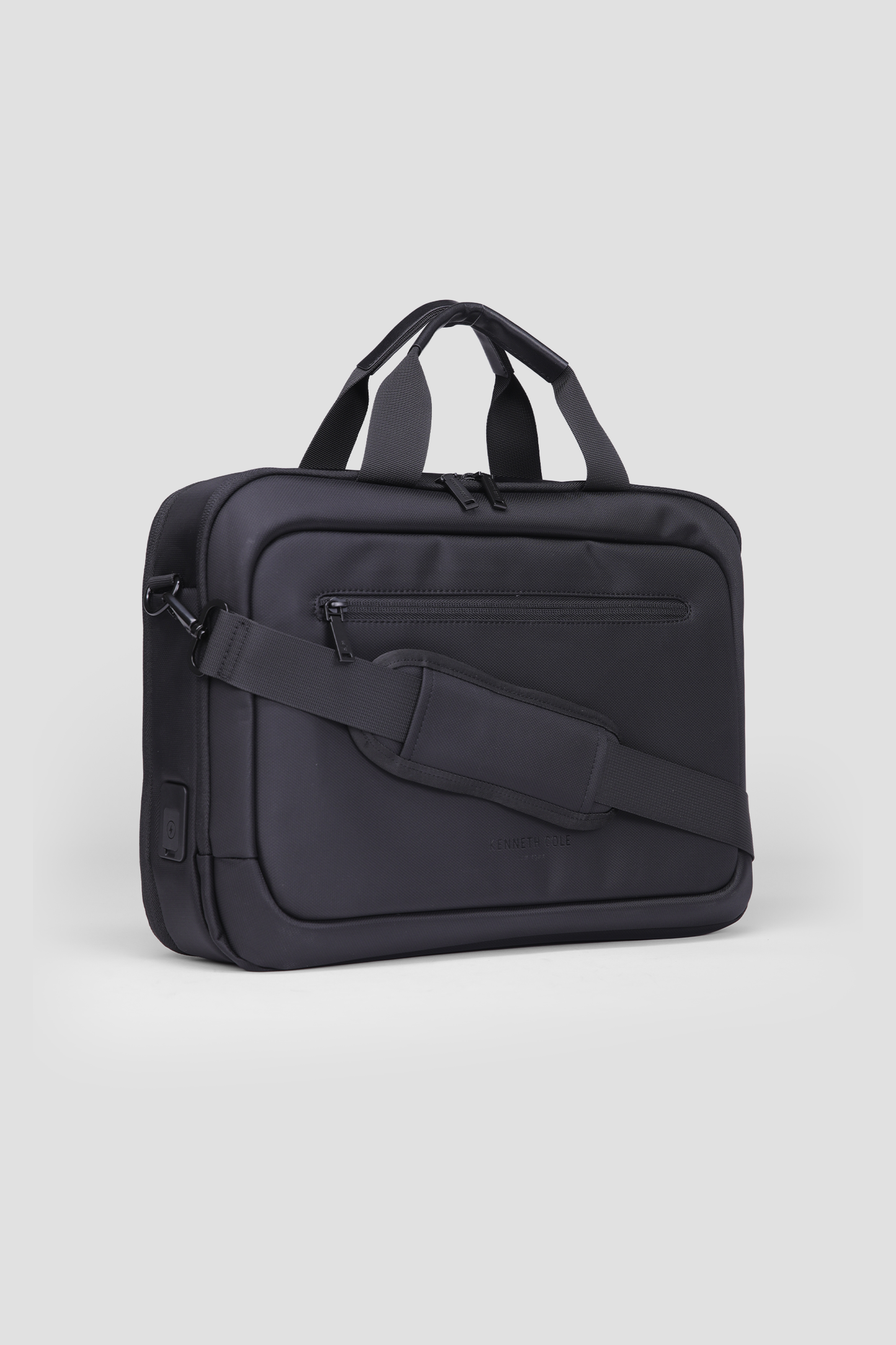 תיק מחשב ממותג בצבע שחור | קנת קול