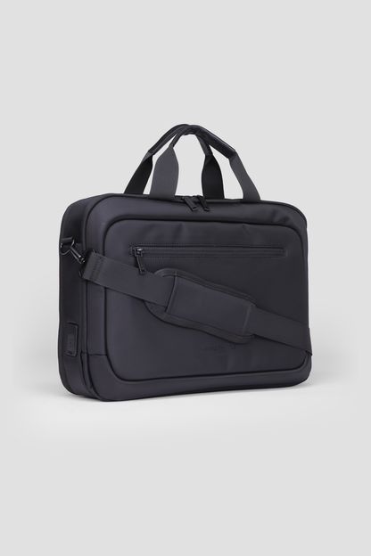 תיק מחשב ממותג בצבע שחור | קנת קול