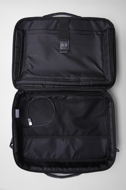 תיק מחשב ממותג בצבע שחור | קנת קול