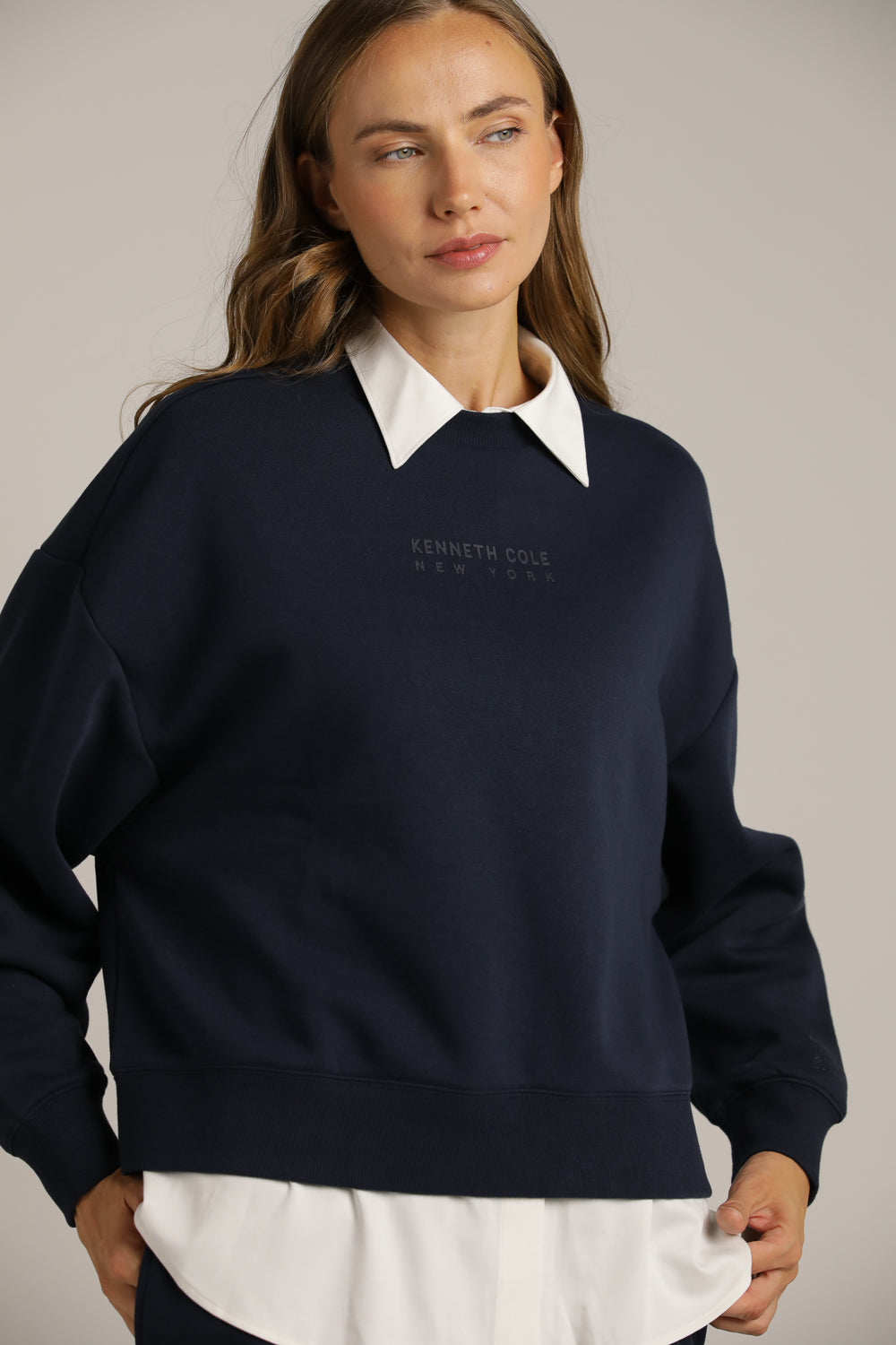 סווטשירט ממותג עם סיומת ריב | קנת קול