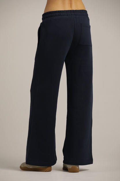 מכנסי טרנינג בגזרה רחבה | קנת קול