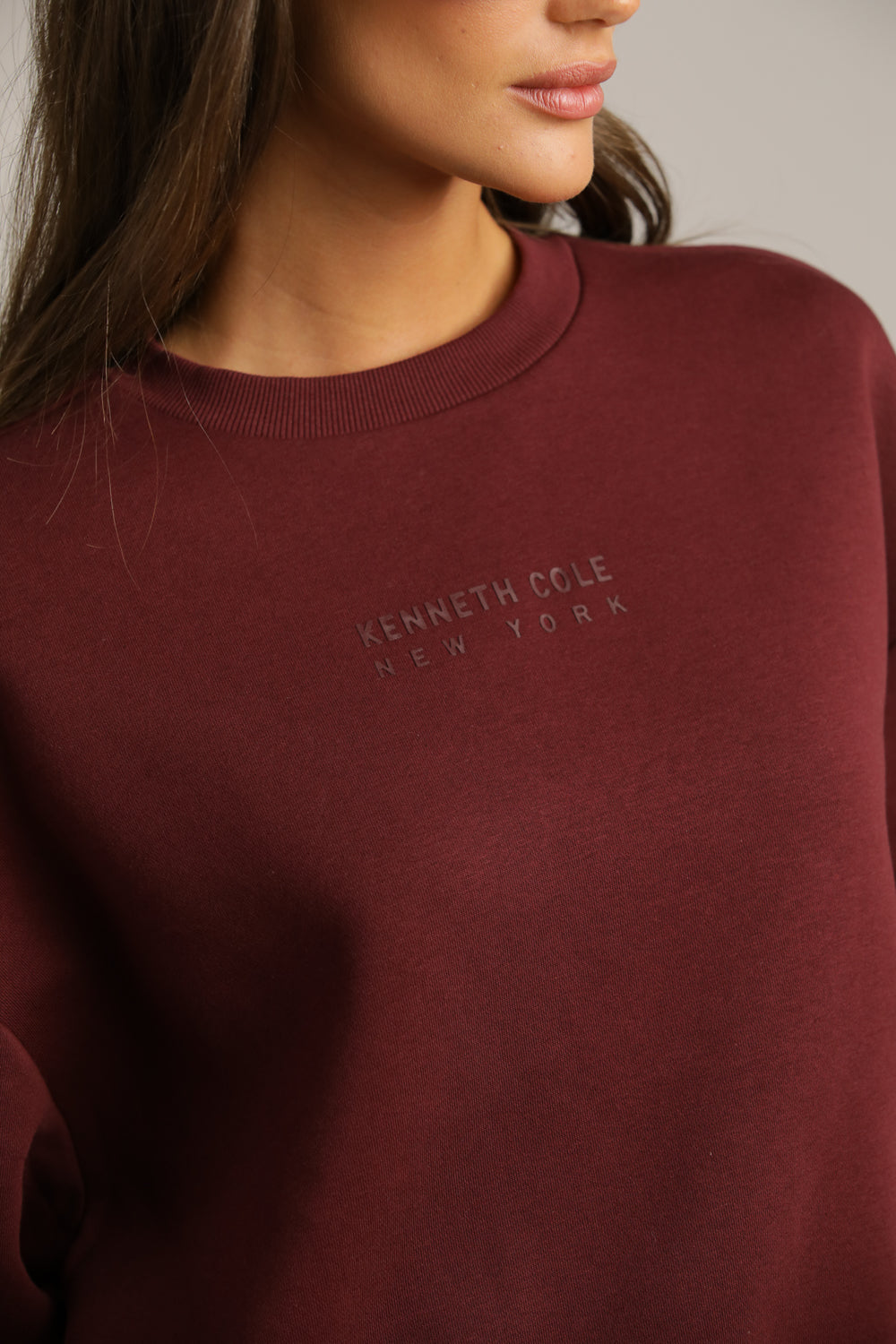 סווטשירט ממותג עם סיומת ריב | קנת קול