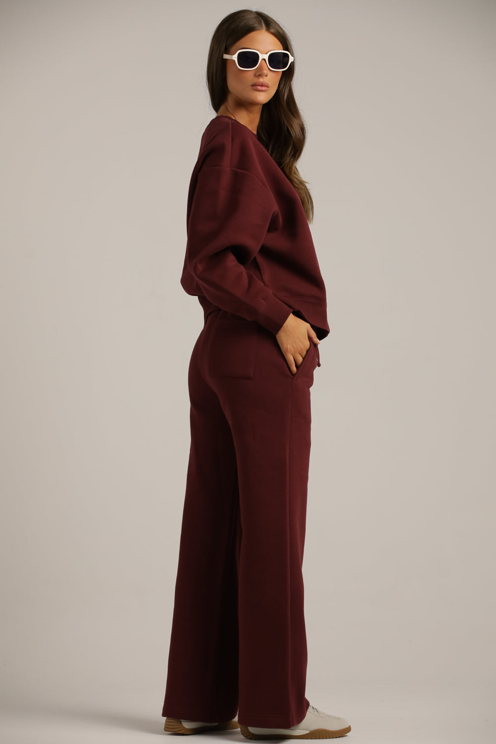 מכנסי טרנינג בגזרה רחבה | קנת קול