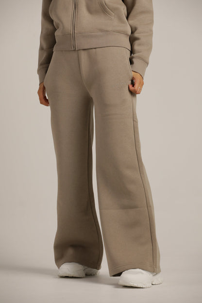 מכנסי טרנינג מתרחבים | קנת קול