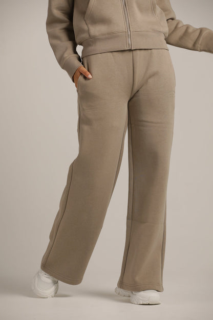 מכנסי טרנינג מתרחבים | קנת קול