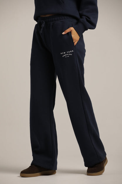 מכנסי טרנינג בגזרה ישרה | קנת קול