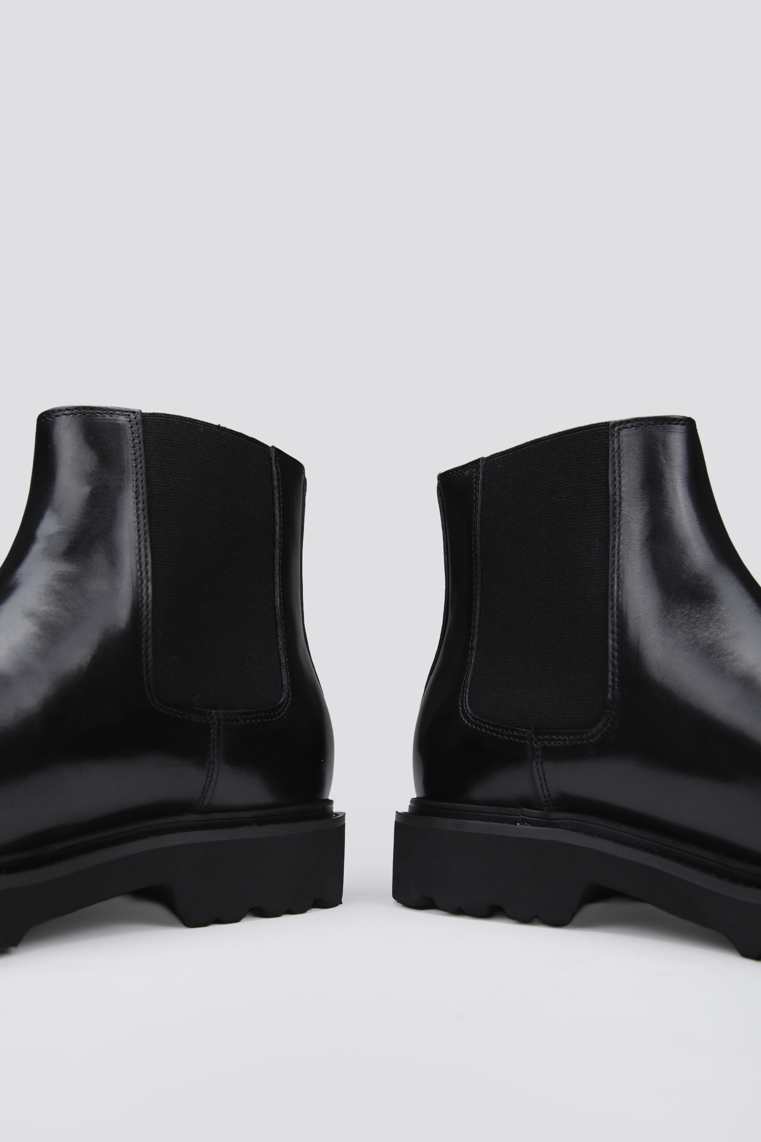 מגפוני עור בסגנון צ'לסי | קנת קול