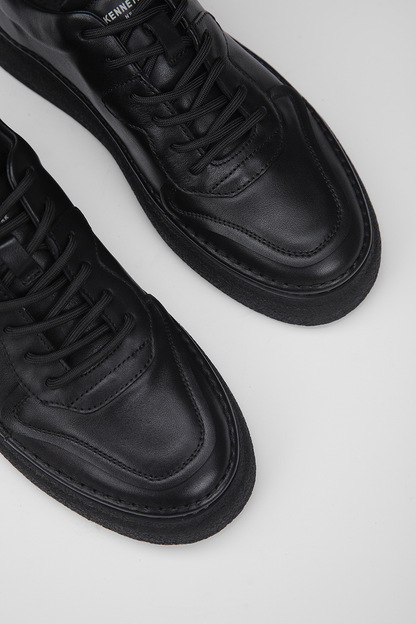 סניקרס עור אלגנטיות | קנת קול