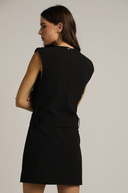 שמלת מיני ללא שרוולים עם חגורה | קנת קול