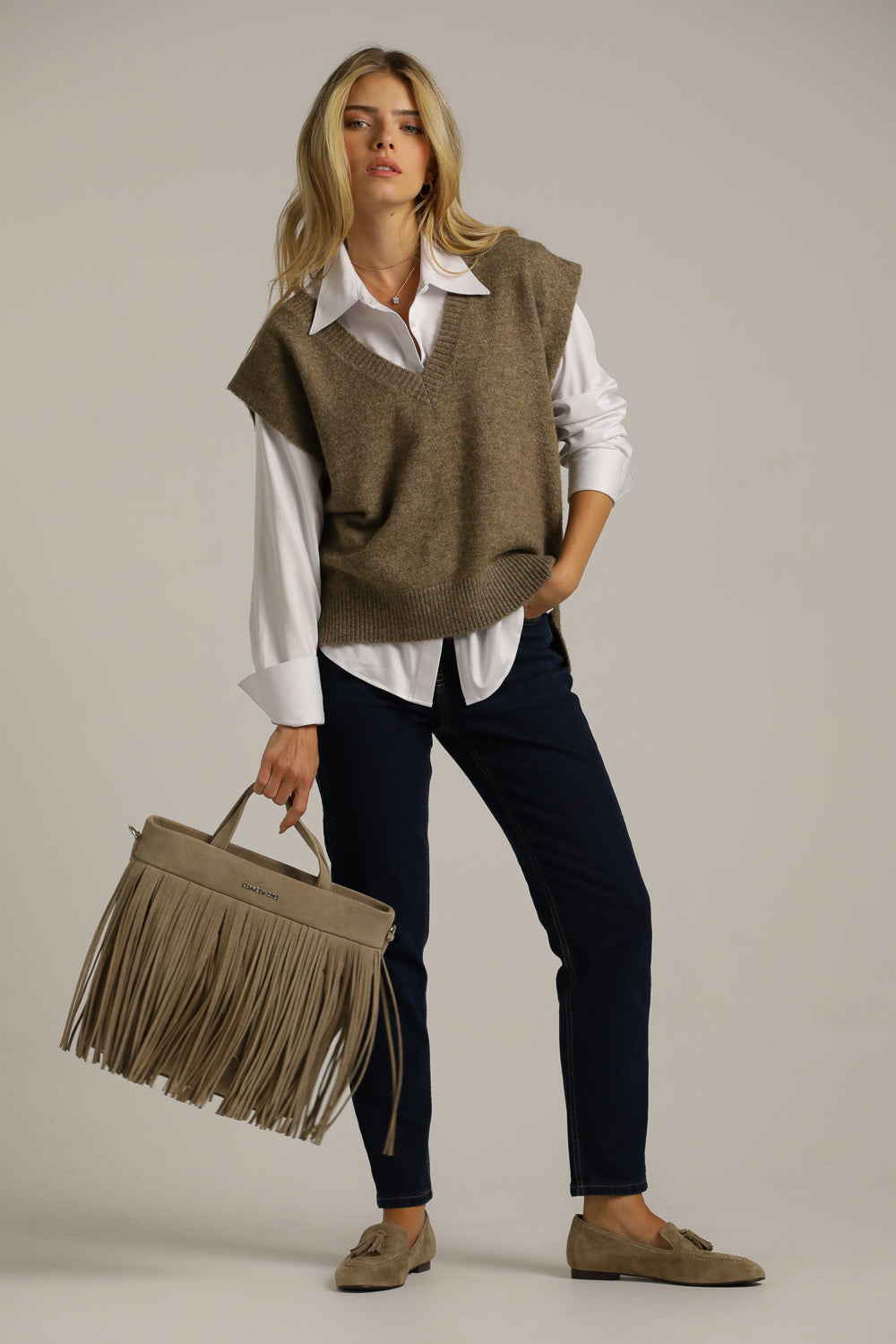 ווסט סרוג וינטג' עם כפתורים בצד | קנת קול