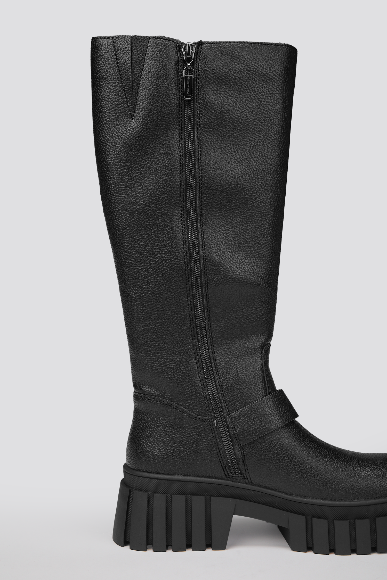 מגפיים גבוהים עם סוליית טרקטור | קנת קול