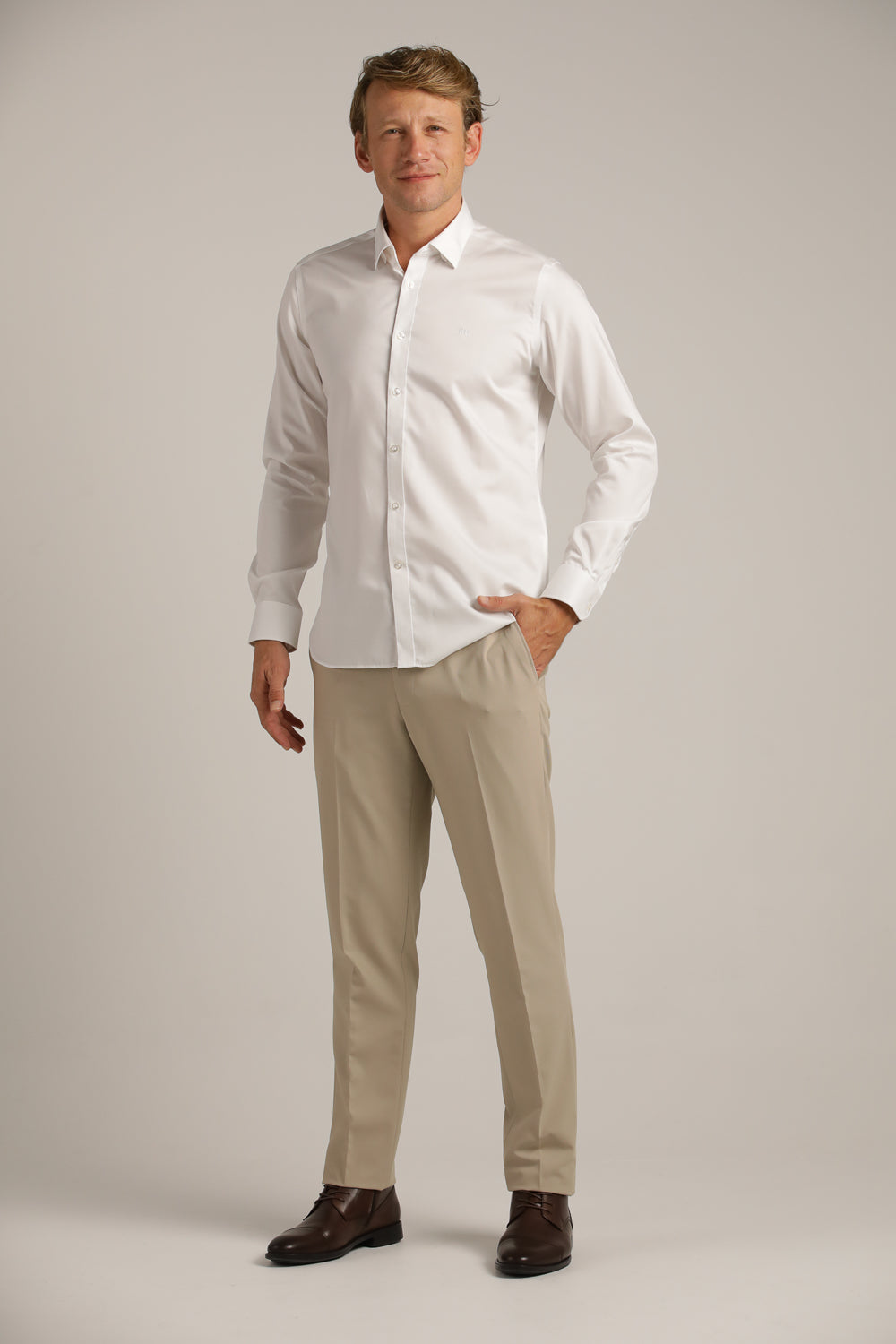 חולצה מכופתרת חלקה לגברים | קנת קול