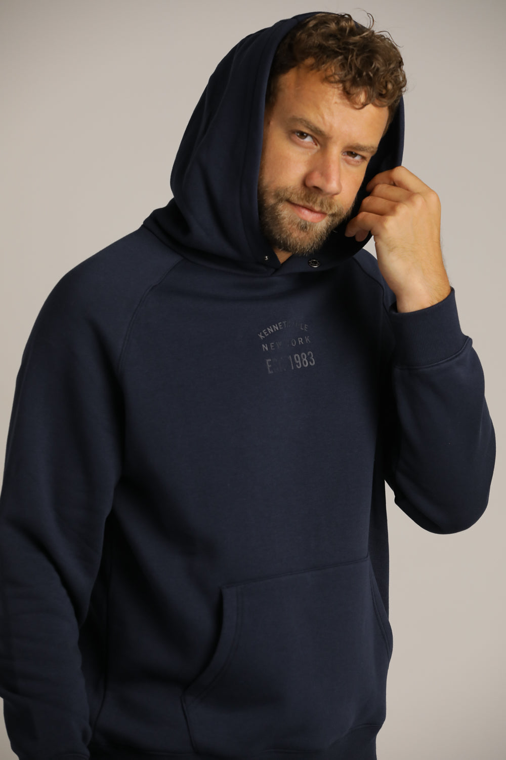 סווטשירט רגלן עם כובע קפוצ'ון | קנת קול