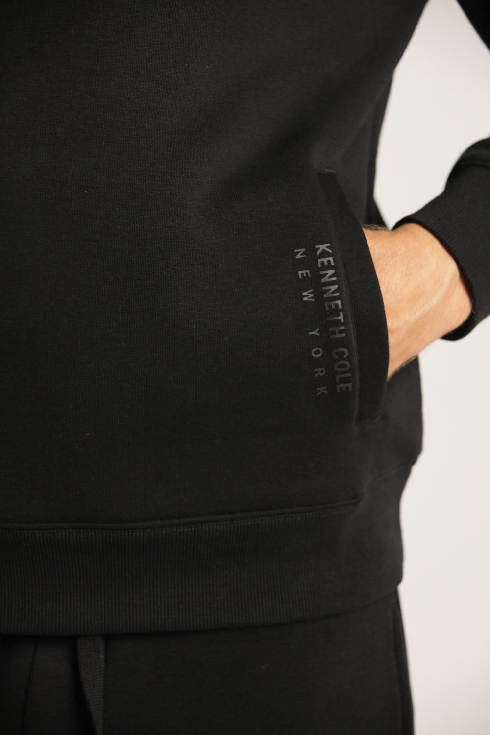 סווטשירט חצי רוכסן עם כיסים | קנת קול