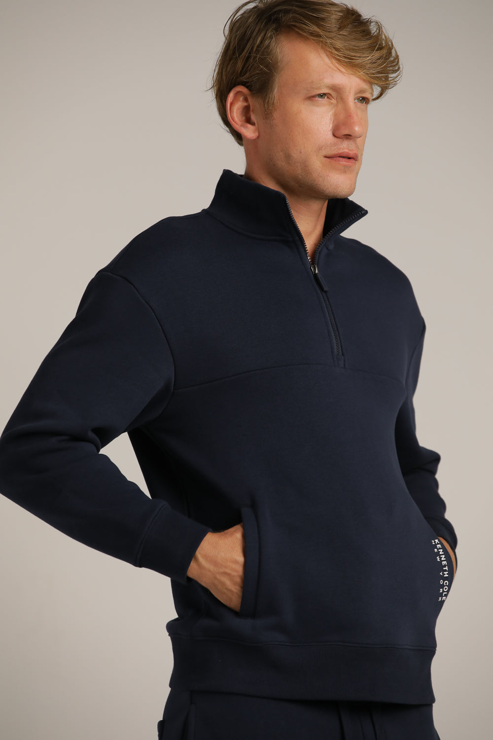 סווטשירט חצי רוכסן עם כיסים | קנת קול