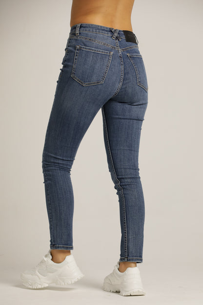 מכנסי ג'ינס בגזרת סקיני | קנת קול