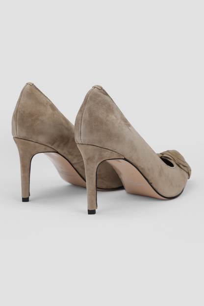 נעלי עקב עם אלמנט פרח | קנת קול