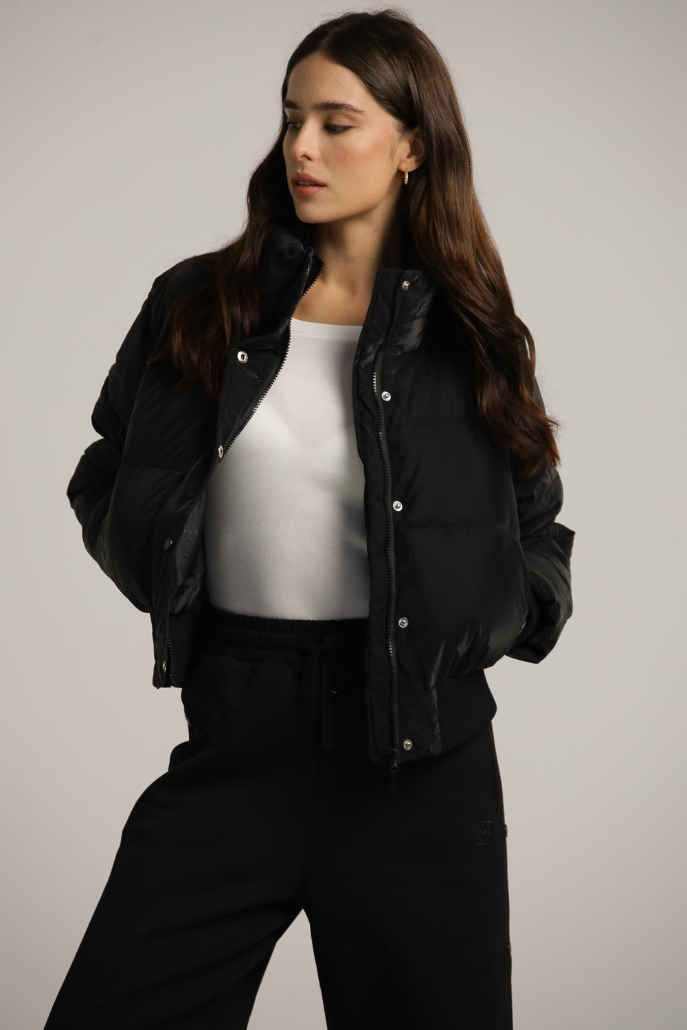 מעיל פוך קצר עם צווארון גבוה | קנת קול