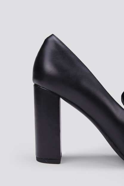 נעלי עקב במראה אלגנטי | קנת קול