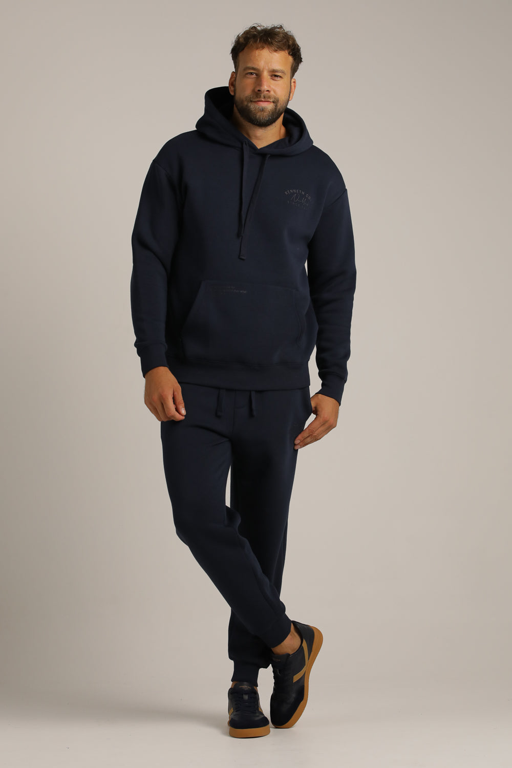 סווטשירט אוברסייז ממותג | קנת קול