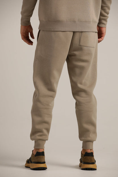 מכנסי טרנינג עם סיומת גומי | קנת קול