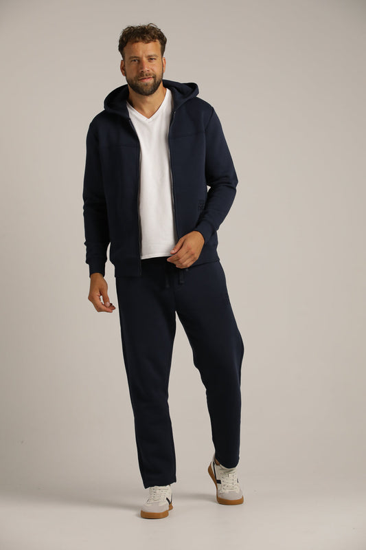 מכנסי טרנינג בגזרה ישרה | קנת קול