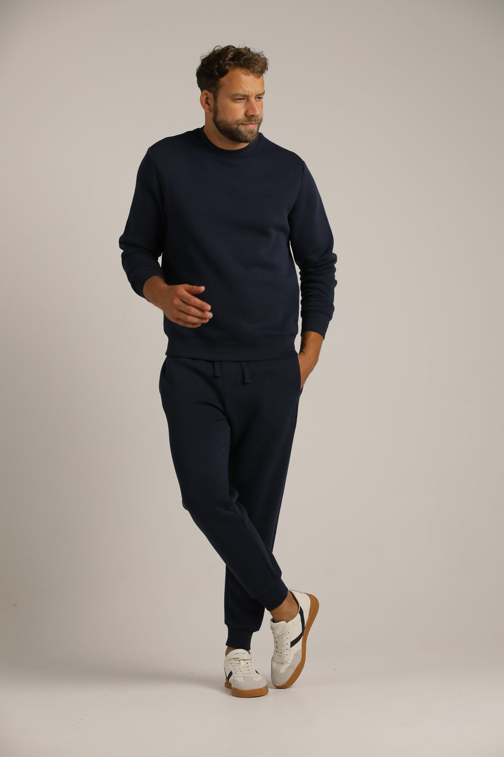 סווטשירט ממותג לגברים | קנת קול