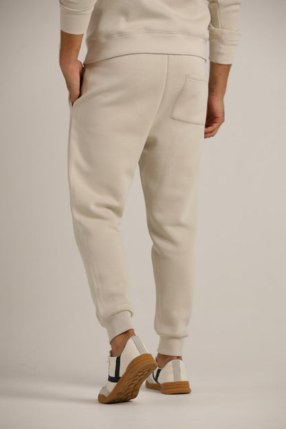 מכנסי טרנינג עם גומי בעקב | קנת קול