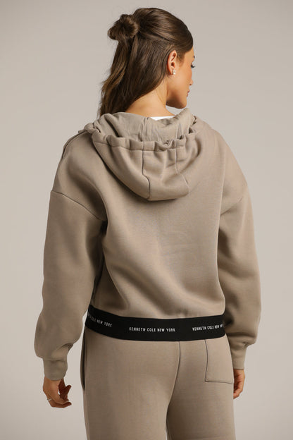 ג'קט עם סיומת גומי ממותגת | קנת קול