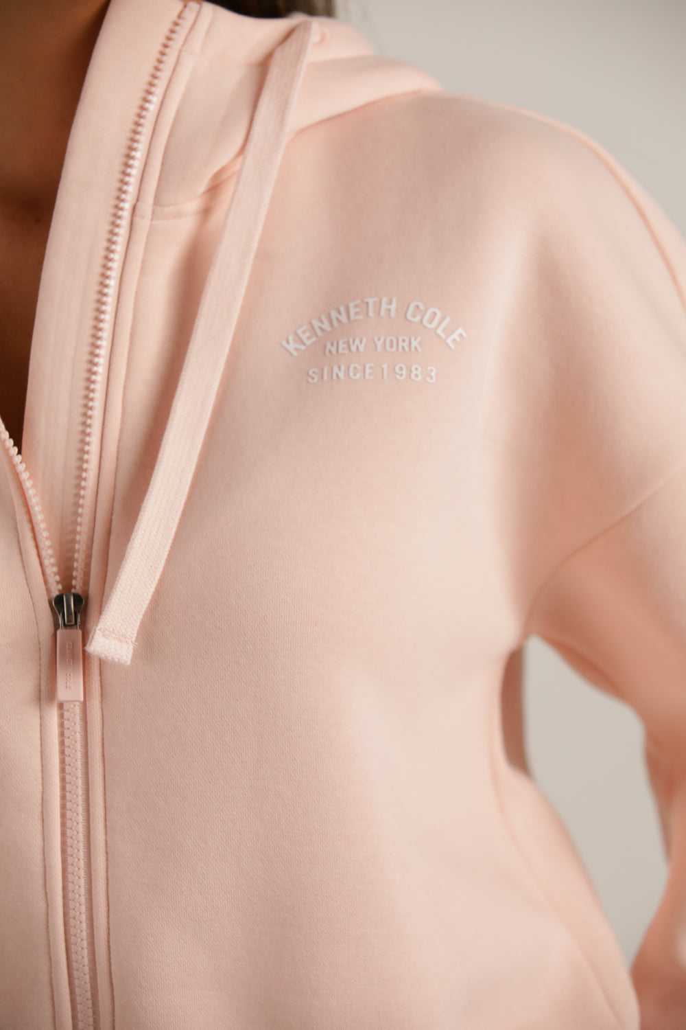 סווטשירט קפוצ'ון בגזרת קרופ | קנת קול