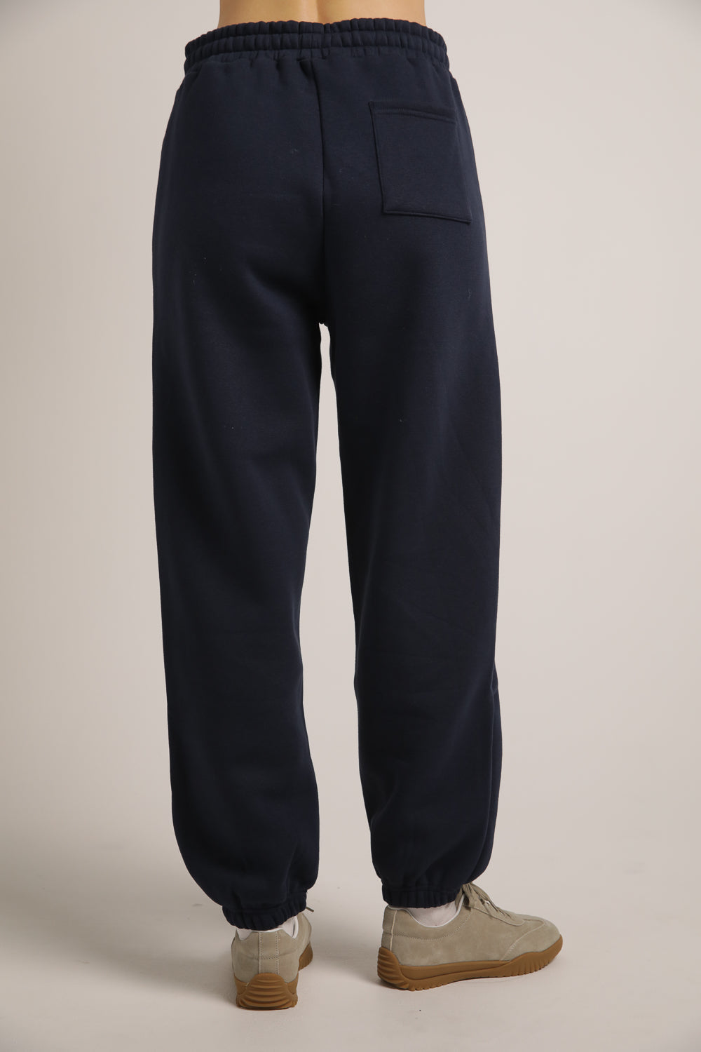 מכנסי טרנינג עם גומי בסיומת | קנת קול