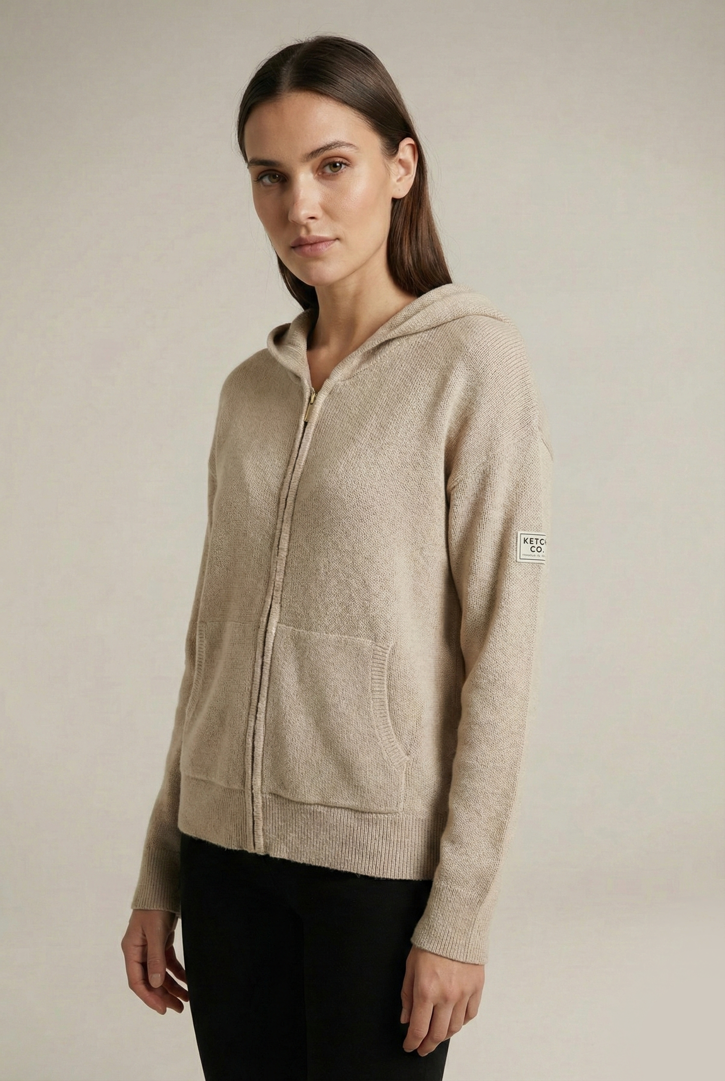 ג'קט ריב סרוג עם קפוצ'ון | קנת קול