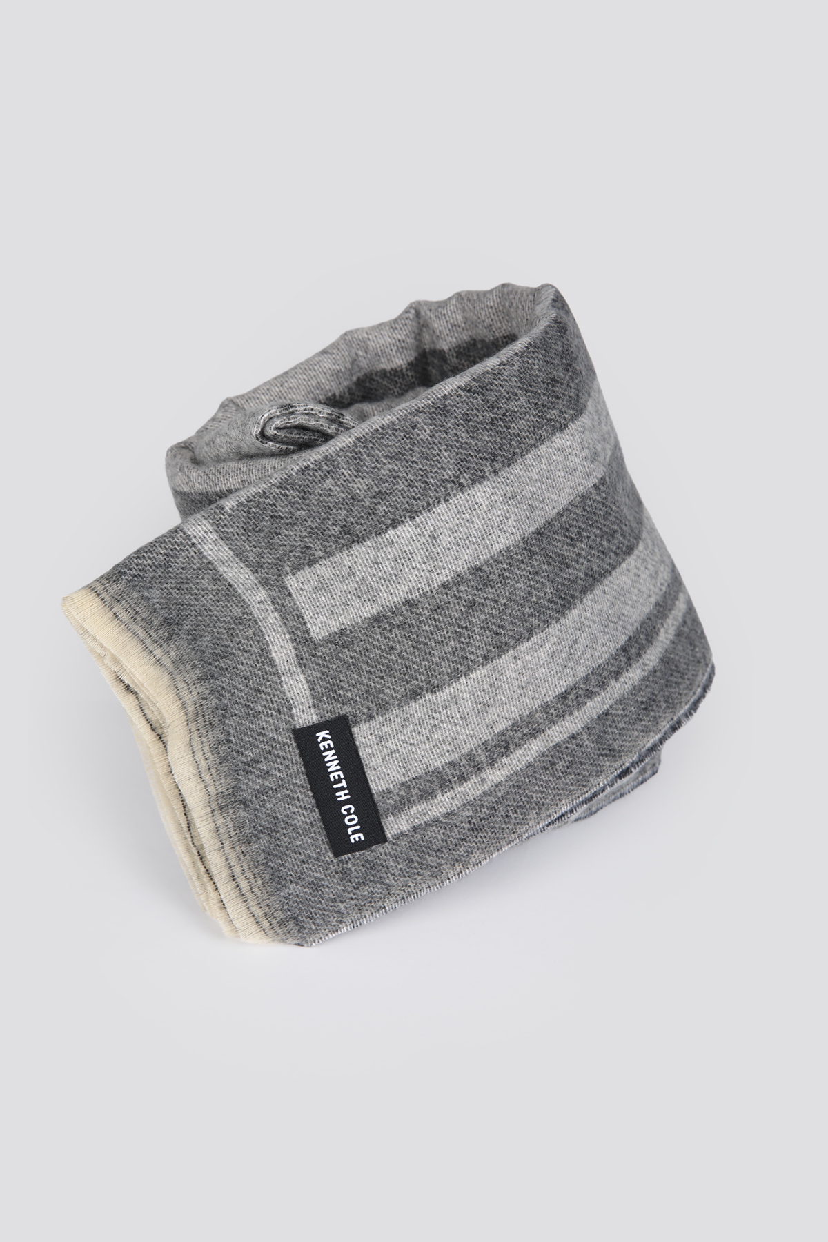 צעיף סרוג בצבע אפור לנשים | קנת קול