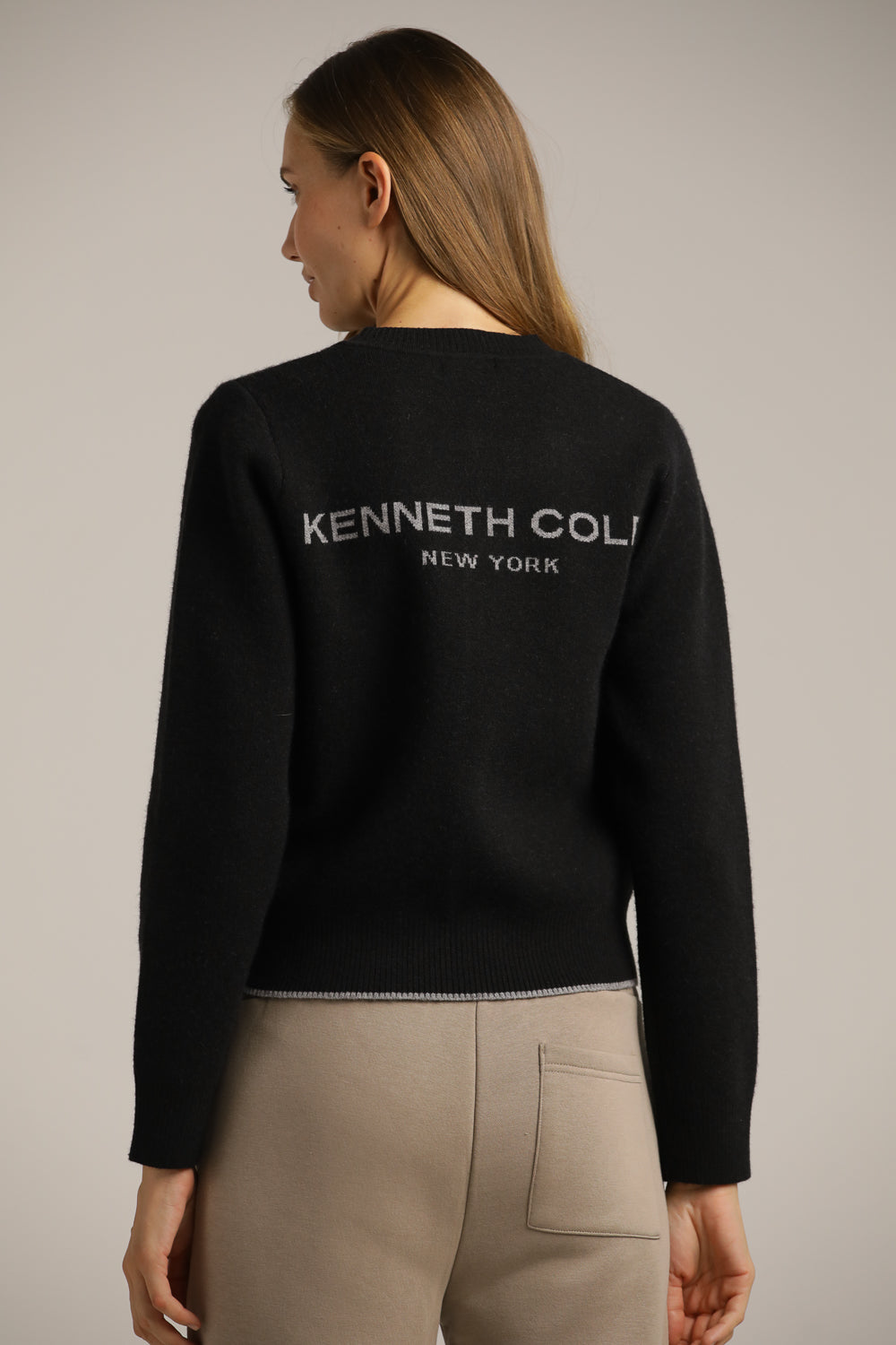 קרדיגן סריג עם לוגו בגב | קנת קול