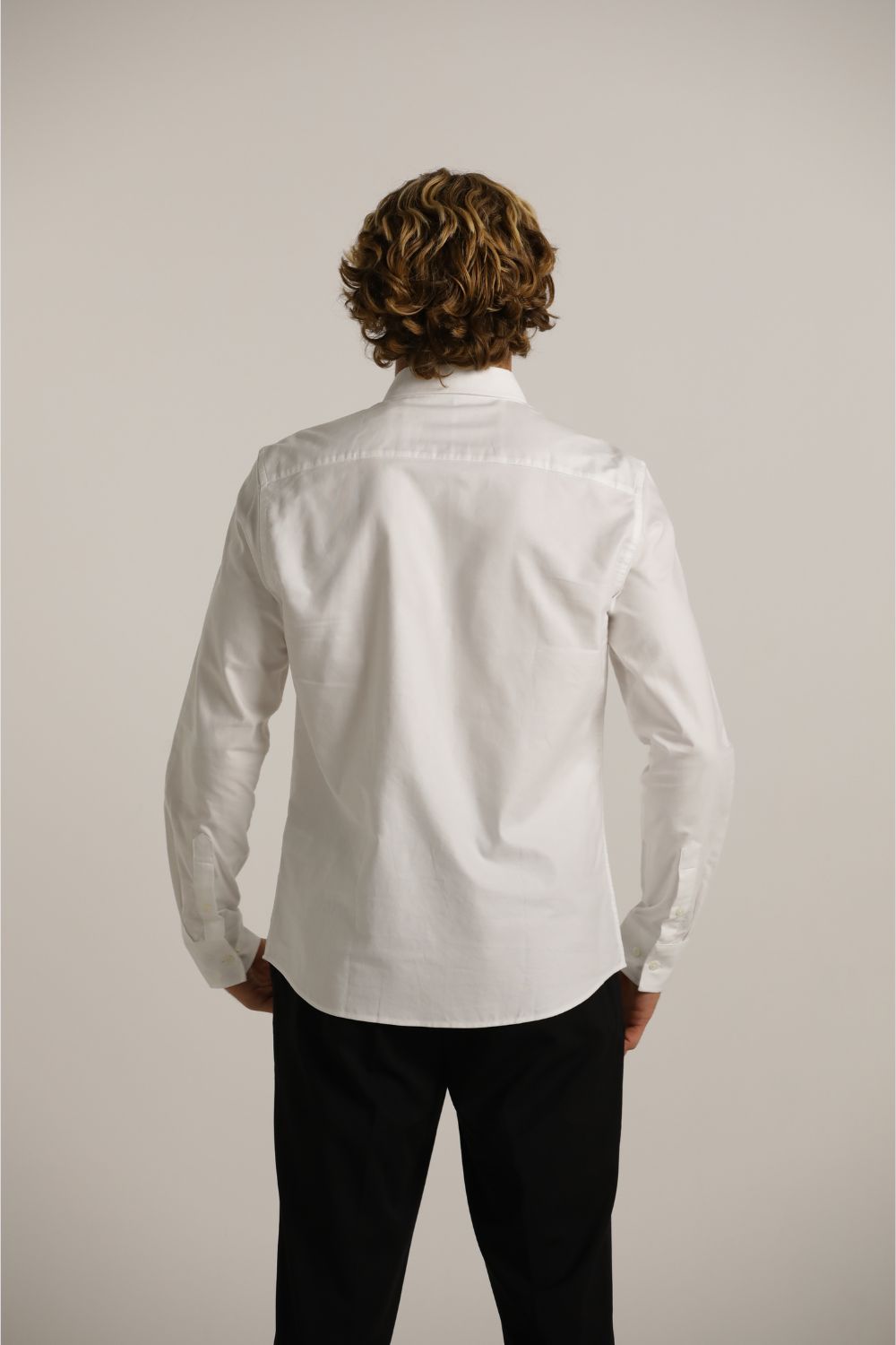 חולצה מכופתרת אוקספורד בגזרת מודרן | קנת קול