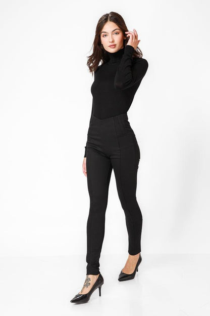 KENNETH COLE - טייץ אלגנטי תיפורים בולטים בצבע שחור - MASHBIR//365