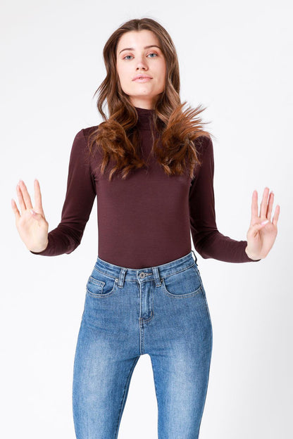 KENNETH COLE - טישירט גולף בצבע בורדו - MASHBIR//365