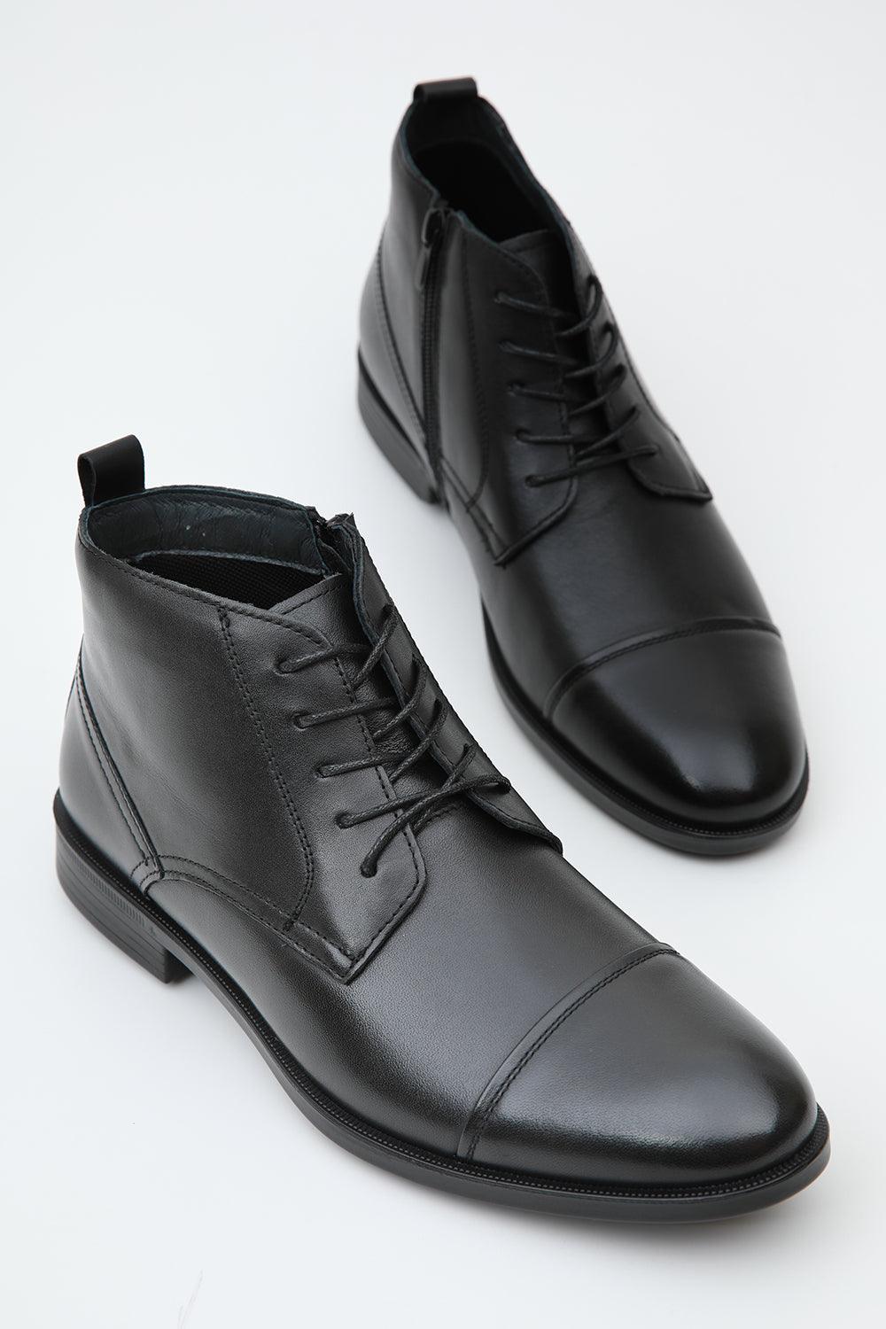 KENNETH COLE - מגפון מעור בצבע שחור - MASHBIR//365
