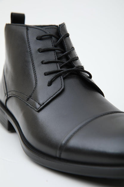 KENNETH COLE - מגפון מעור בצבע שחור - MASHBIR//365