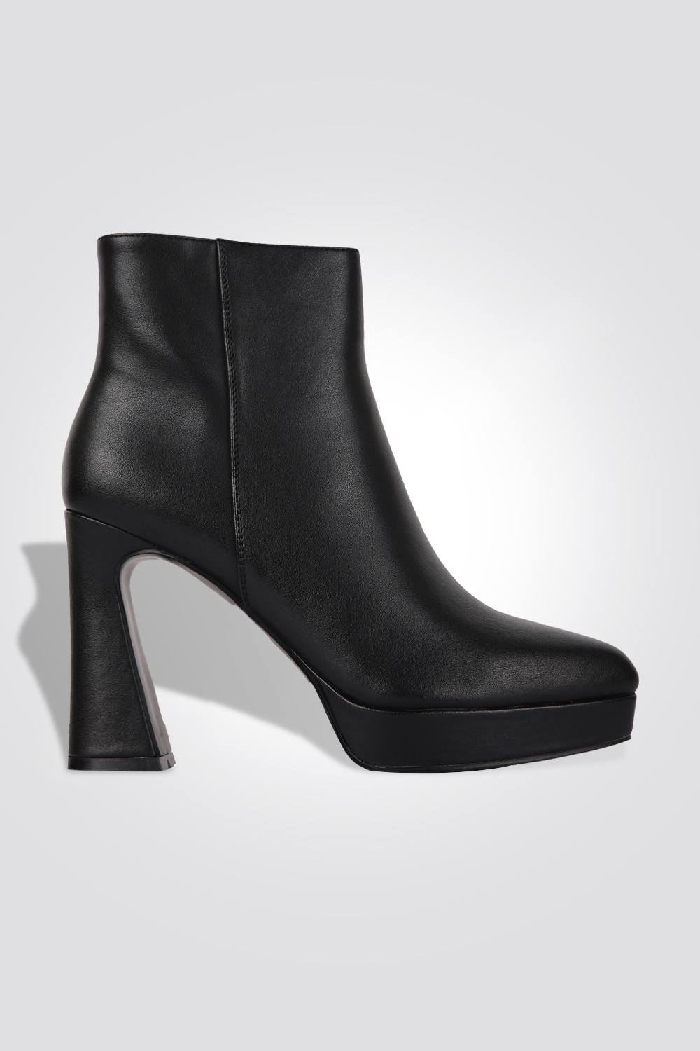 KENNETH COLE - מגפון נשים פלטפורמה - MASHBIR//365